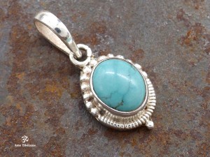 PA331 Pendentif Tibétain Argent Massif Turquoise