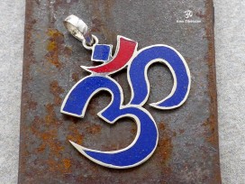 PA189 Pendentif Tibétain Argent Massif Om