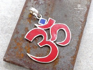 PA190 Pendentif Tibétain Argent Massif Om