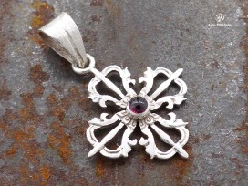 PA279 Pendentif Argent Massif Dorje Vajra Grenat