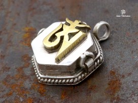 PA386 Pendentif Argent Massif Ghau Om