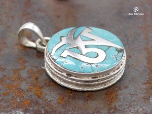 PA298 Pendentif Argent Massif Ghau Om
