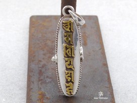 PA389 Pendentif Argent Massif Ghau Mantra Tibétain
