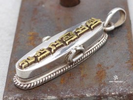 PA389 Pendentif Argent Massif Ghau Mantra Tibétain