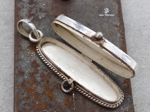 PA389 Pendentif Argent Massif Ghau Mantra Tibétain
