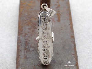 PA388 Pendentif Argent Massif Ghau Mantra Tibétain