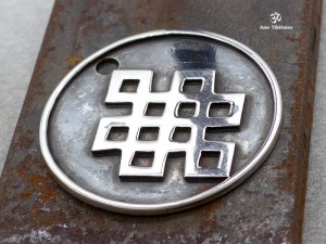 PA257 Pendentif Argent Massif Nœud Sans Fin Signes Auspicieux