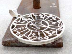 PA287 Pendentif Argent Massif Mantra Om
