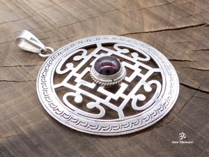 PA316 Pendentif Argent Massif Mandala Grenat