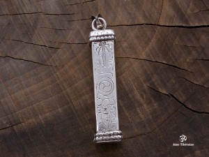 PA358 Pendentif Argent Massif Ghau Astamangala