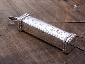 PA358 Pendentif Argent Massif Ghau Astamangala