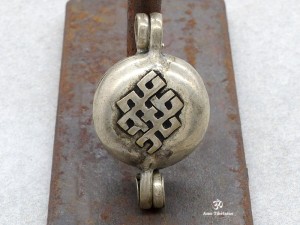 PD35 Pendentif Ghau Om Noeud Sans Fin