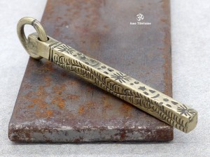 PD76 Pendentif Tibétain Mantra