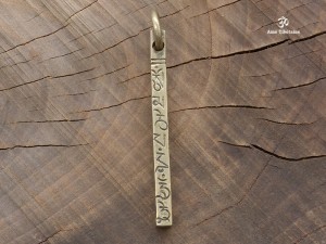 PD76 Pendentif Tibétain Mantra