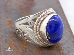 BA143 Bague Tibétaine Argent Massif Lapis Lazuli. Taille 56