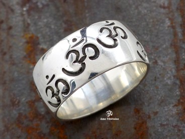 BA215 Bague Argent Massif Om