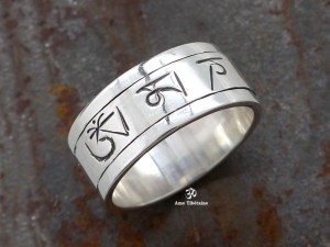 BA190. Bague Argent Massif Mantra Tibétain Om Mani Padme Hum