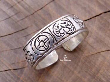 BD64 Bague Tibétaine Signes Auspicieux