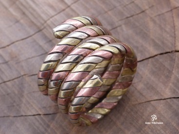 BD03 Bague Tibétaine 3 Métaux 