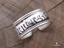 BD20 Bague Mantra Tibétain Om Mani Padme Hum