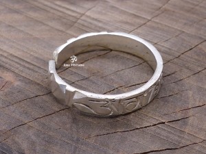 BD70 Bague Mantra Tibétain Om Mani Padme Hum