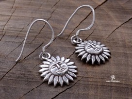 BdOA52 Boucles d’Oreille Tibétaines Argent Massif Soleil