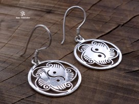 BdOA71 Boucles d’Oreille Tibétaines Argent Massif Yin Yang
