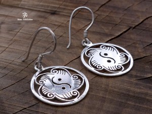 BdOA71 Boucles d’Oreille Tibétaines Argent Massif Yin Yang