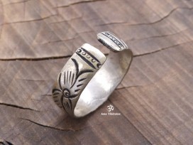 BD65 Bague Tibétaine