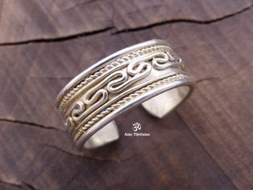 BD68 Bague Tibétaine