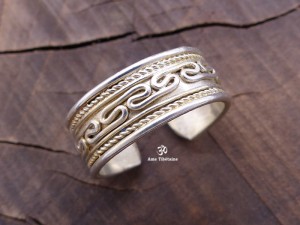 BD68 Bague Tibétaine