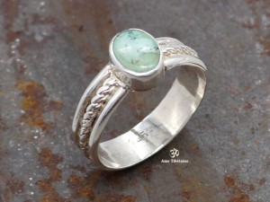 BA297 Bague Tibétaine Argent Massif Turquoise. Taille 51