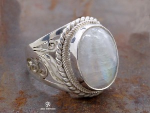 BA50 Bague Tibétaine Argent Massif Pierre de Lune