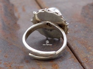 BA278 Bague Tibétaine Argent Massif Pierre de Lune. Taille Réglable