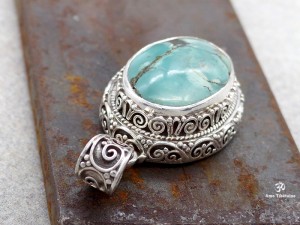 PA420 Pendentif Tibétain Argent Massif Turquoise