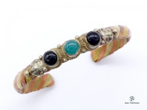 BRD248 Bracelet Tibétain Métal Argenté Cuivre Laiton