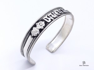 BRD155 Bracelet Tibétain Mantra Om Mani Padme Hum Dorje