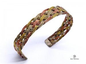 BRD182 Bracelet Tibétain Métal Argenté Cuivre Laiton