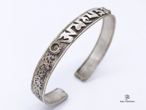 BRD351 Bracelet Tibétain Filigranes Mantra