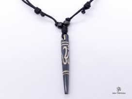 CD14 Collier Tibétain Om 