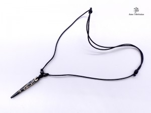 CD14 Collier Tibétain Om 
