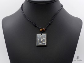 CD38 Collier Tibétain Om