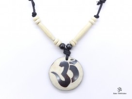 CD41 Collier Tibétain Om