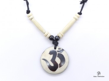 CD41 Collier Tibétain Om
