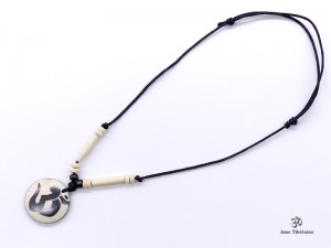 CD41 Collier Tibétain Om